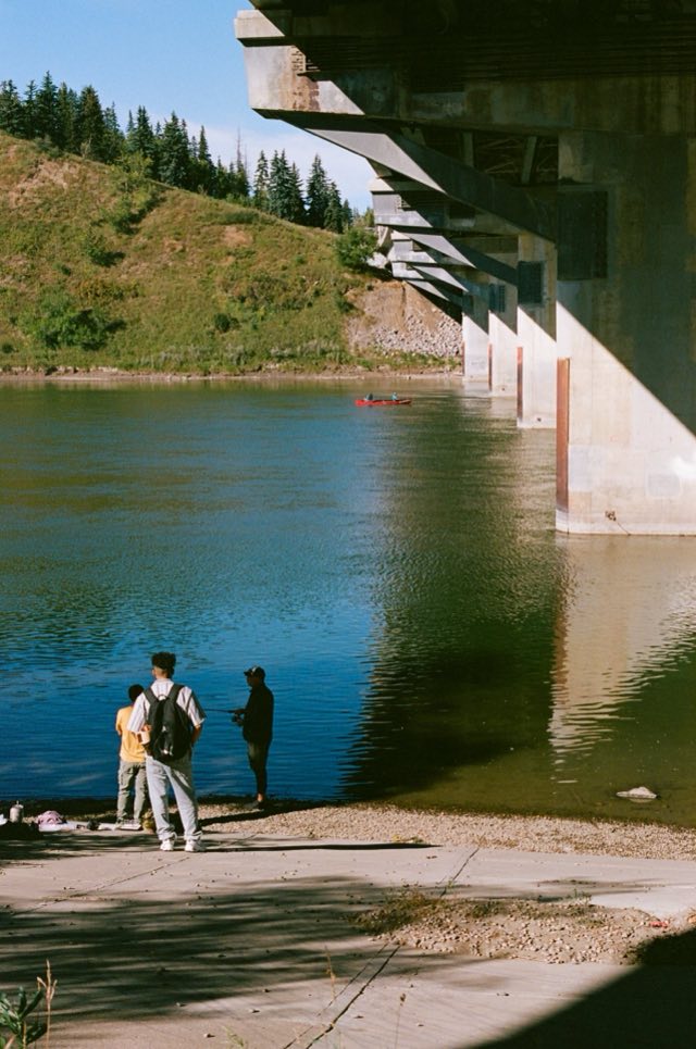 Alberta, septiembre 2026, el valle del río, 35 mm